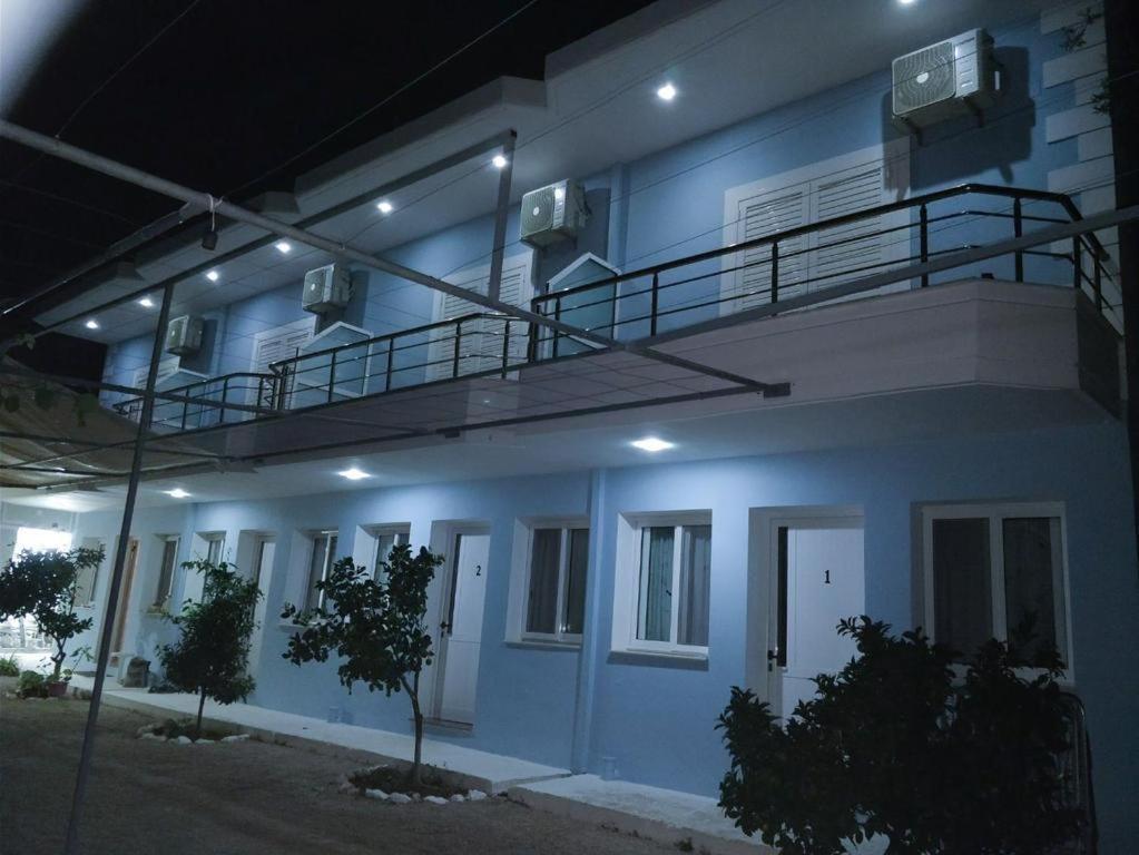 Salt Life Hotell Dhërmi Exteriör bild